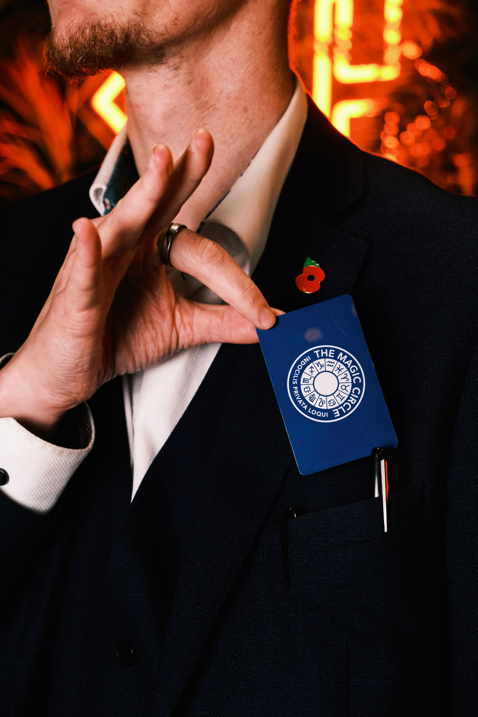 Magic Circle member Jamie Warren performing at The Club event