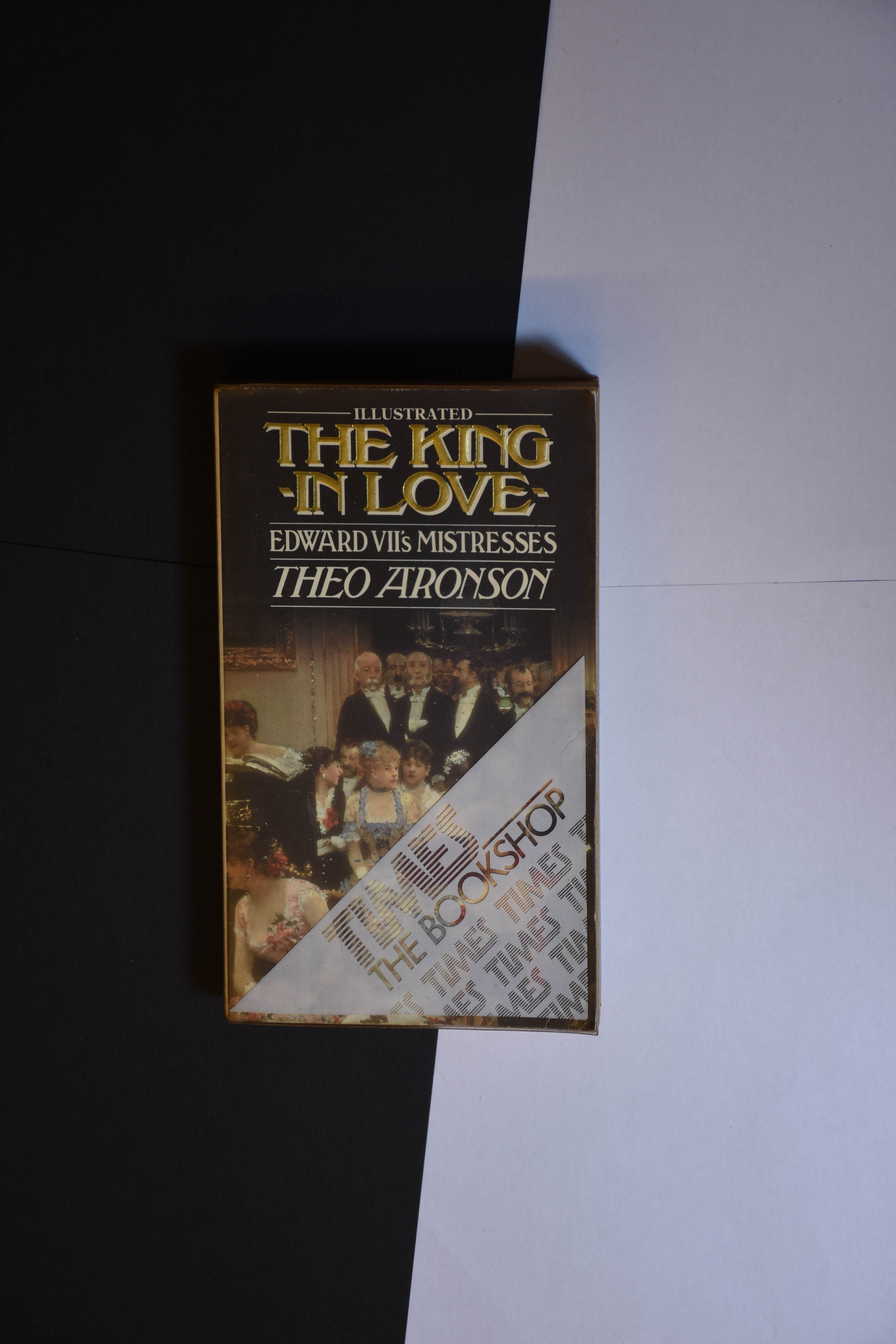 The King in Love - Theo Aronson