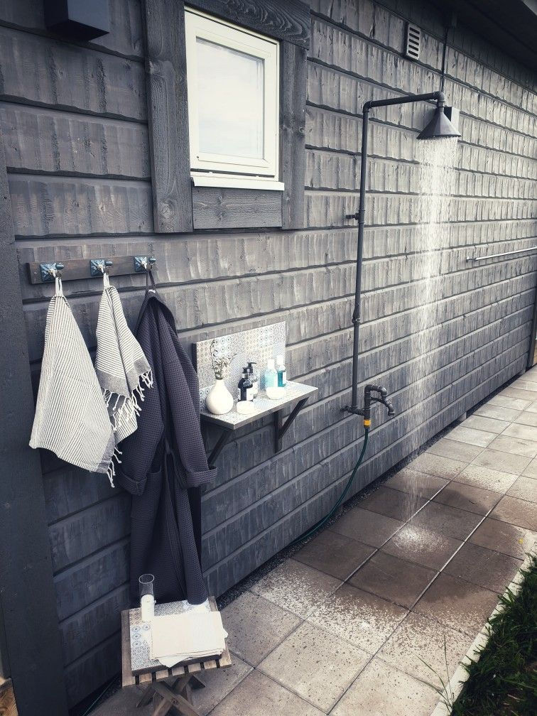 Thumbnail: Mora Garden Shower