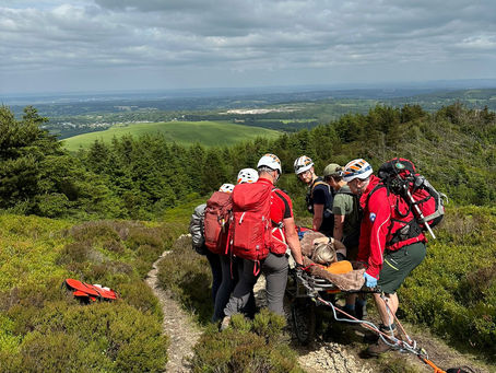 CALLOUT - Leg injury on Moel Famau. 21.06.24