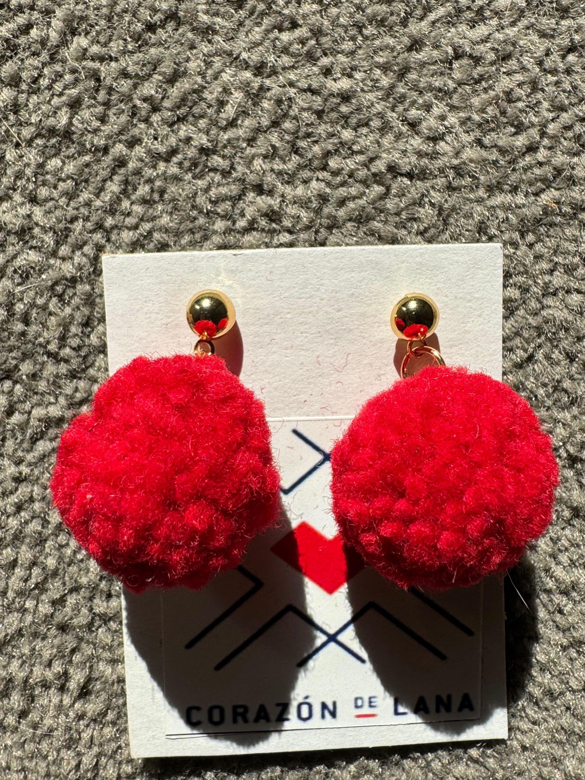 Pom Pom by Corazón de Lana