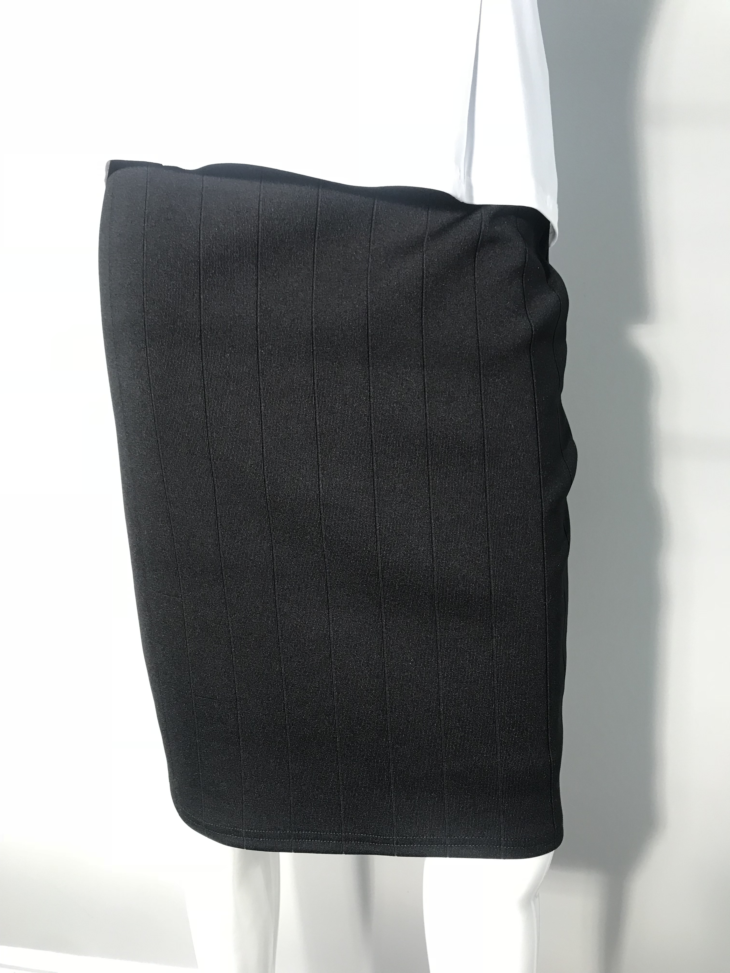 S-2304 BLACK