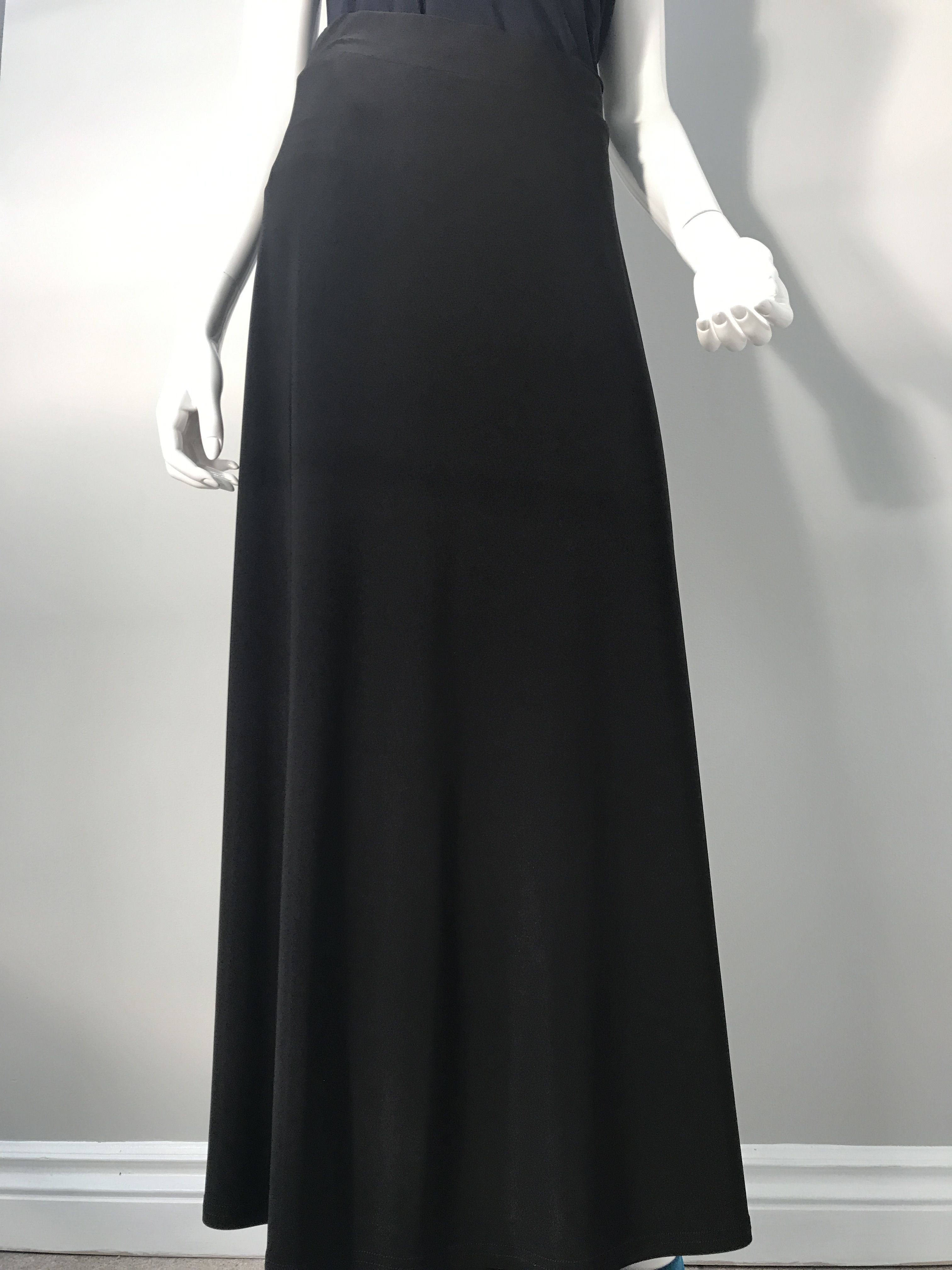 S-1904 BLACK