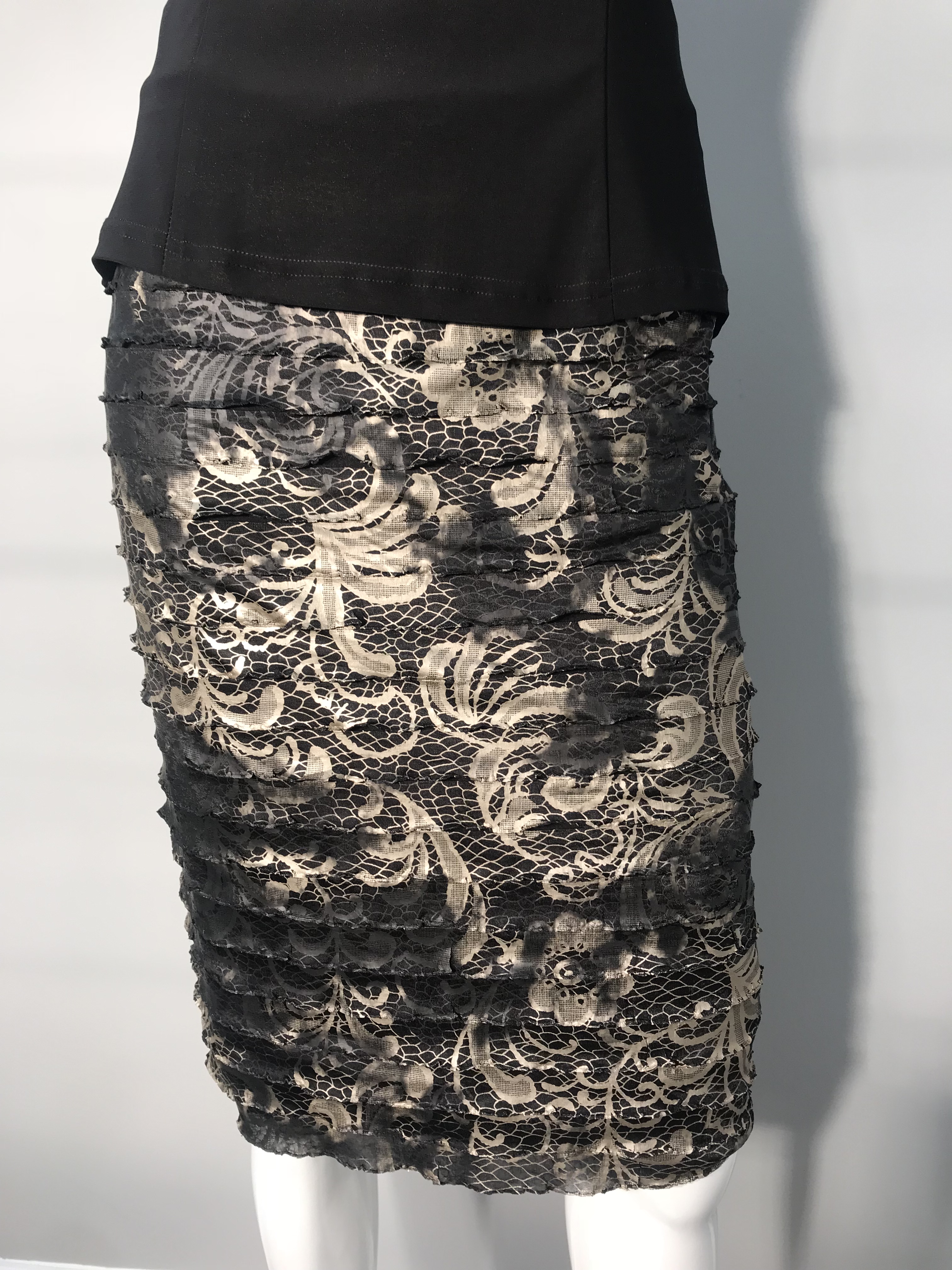 S-2303 BLACK FORAL