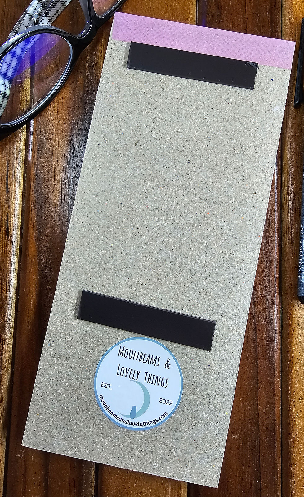 Thumbnail: The Art of Zinnia's Close Up,  Magnetic Grocery Pad