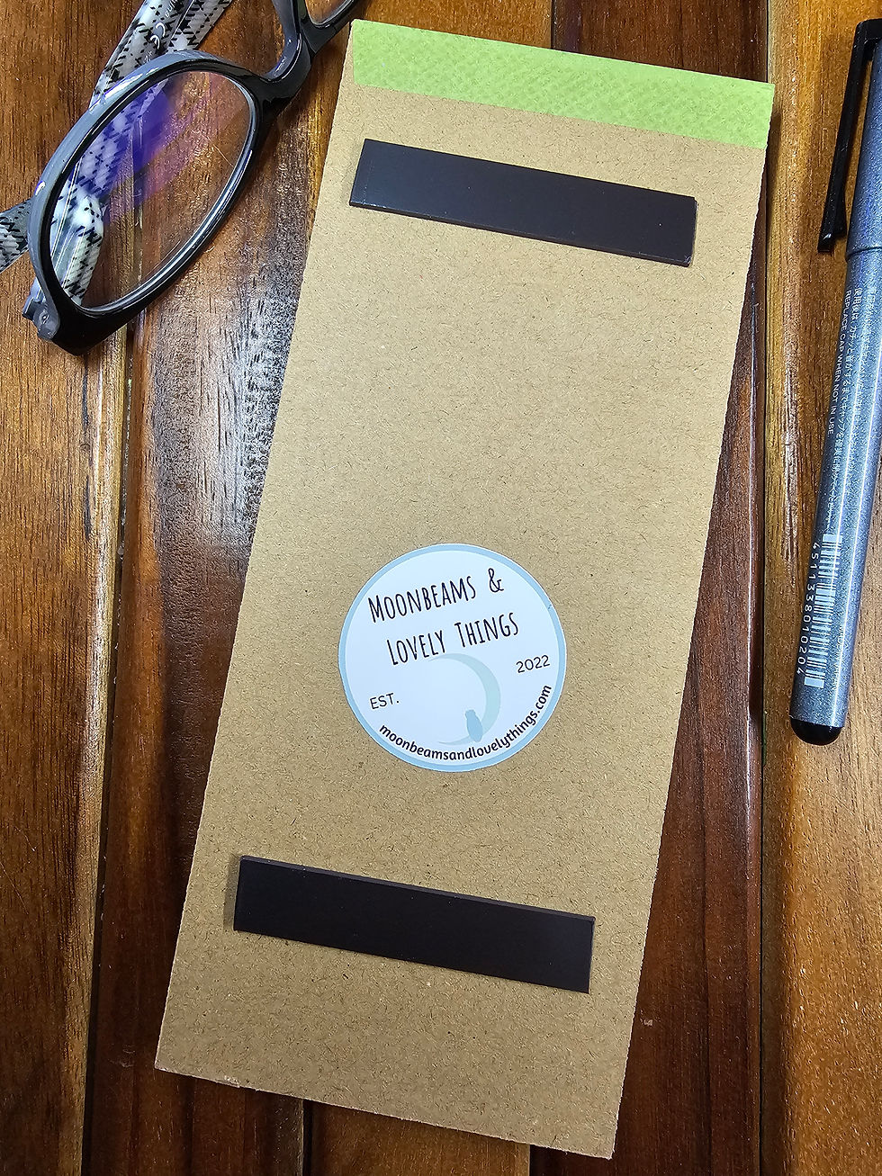 Thumbnail: Sunflower and It's Pollinator, Magnetic Grocery Pad