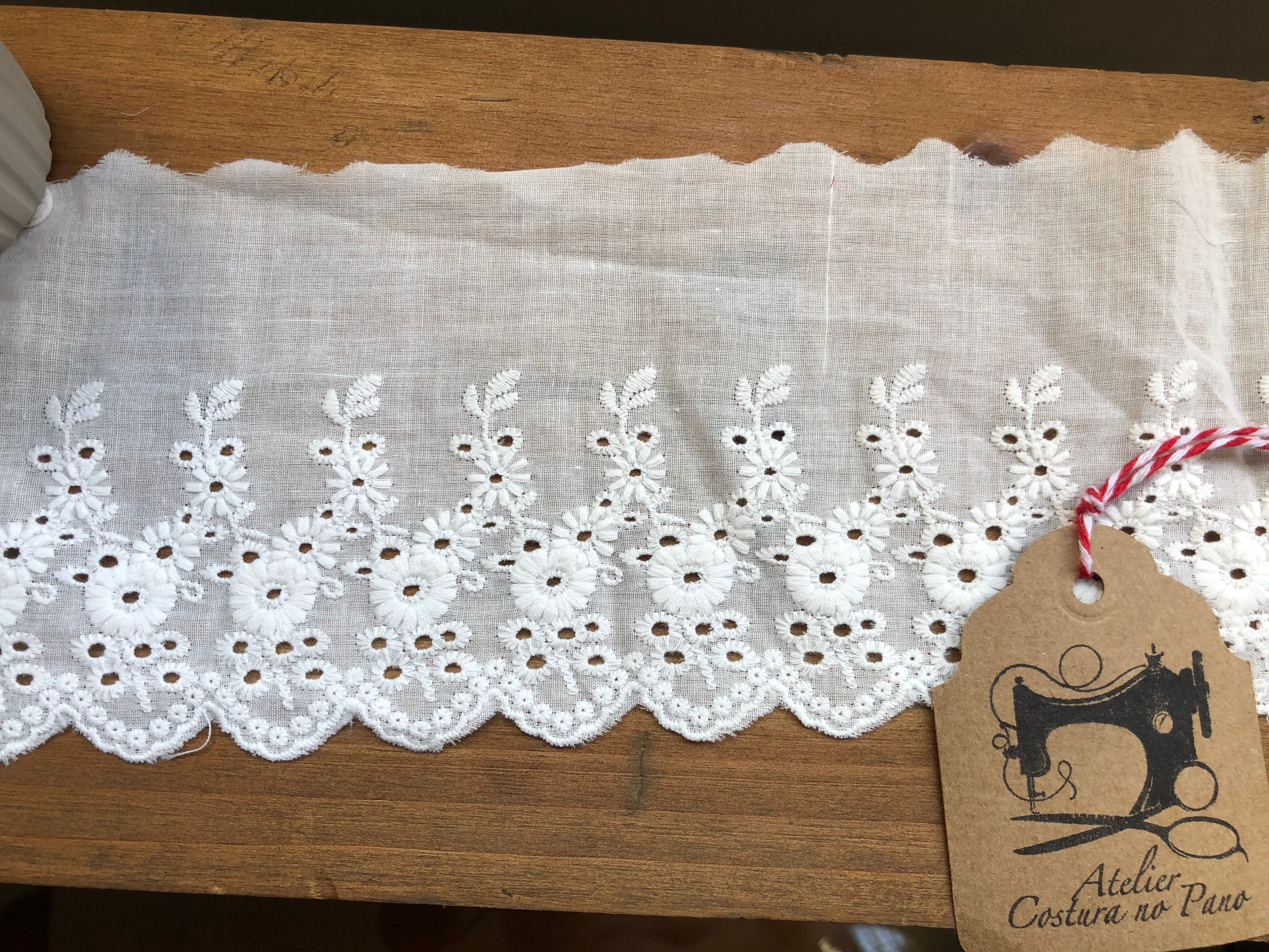 Renda 100% algodão bordada 11 cm de largura cor branca