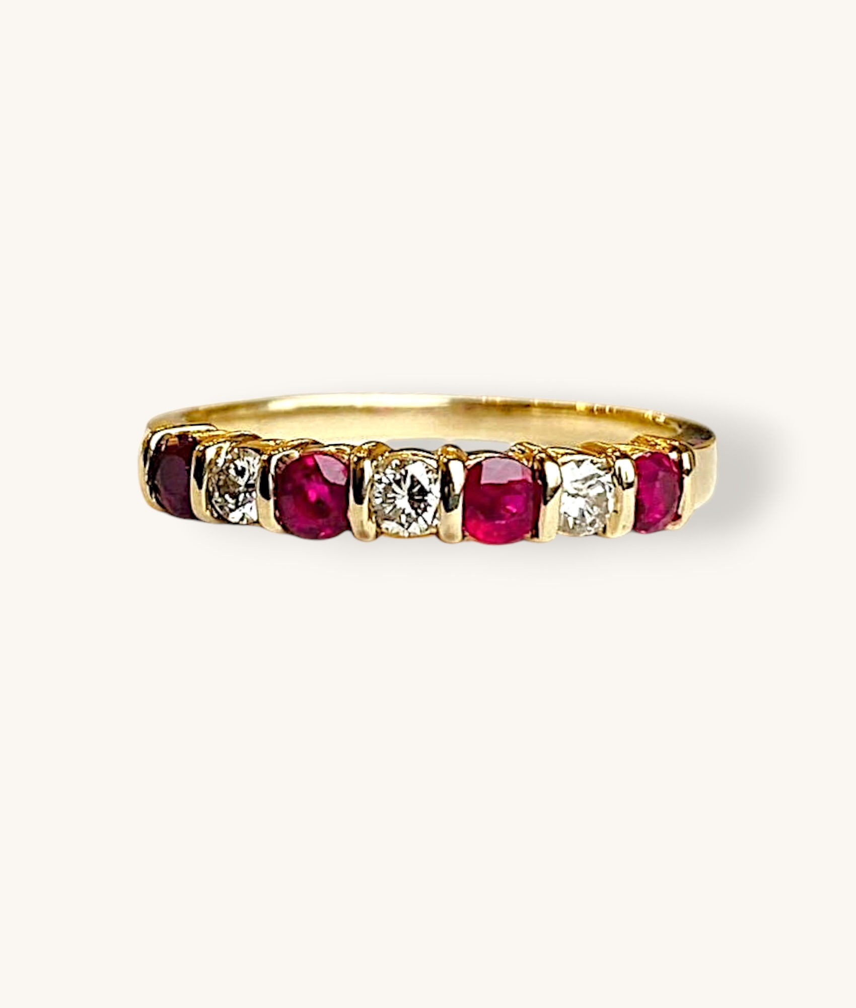 14K GOLD DIAMOND AND RUBY BAND RING - H