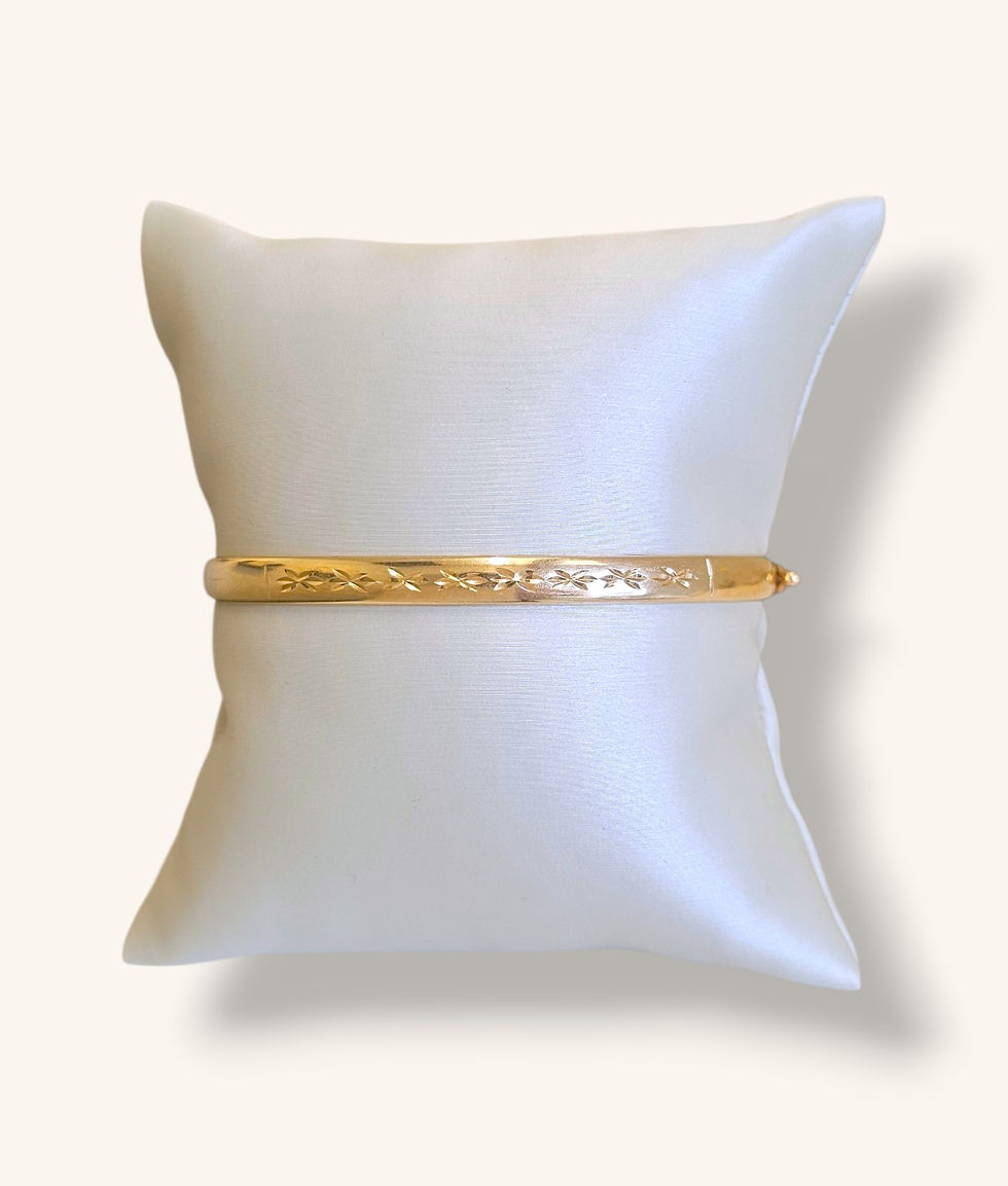 Thumbnail: 10K YELLOW GOLD DIAMOND-CUT STARBURST BANGLE BRACELET - 01324J