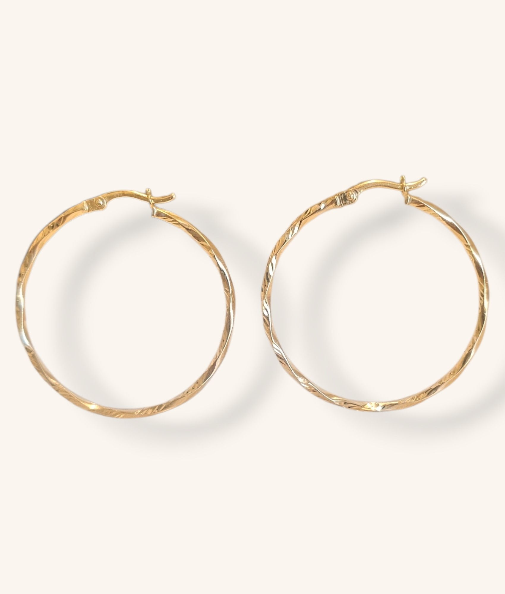 10K YELLOW GOLD DIAMOND-CUT TWISTED HOOP EARRINGS - 01356J