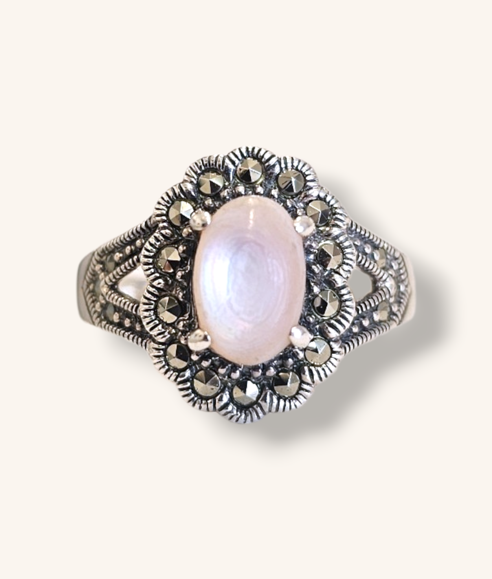 925 SILVER PINK MOTHER OF PEARL MARCASITE RING - 01102J