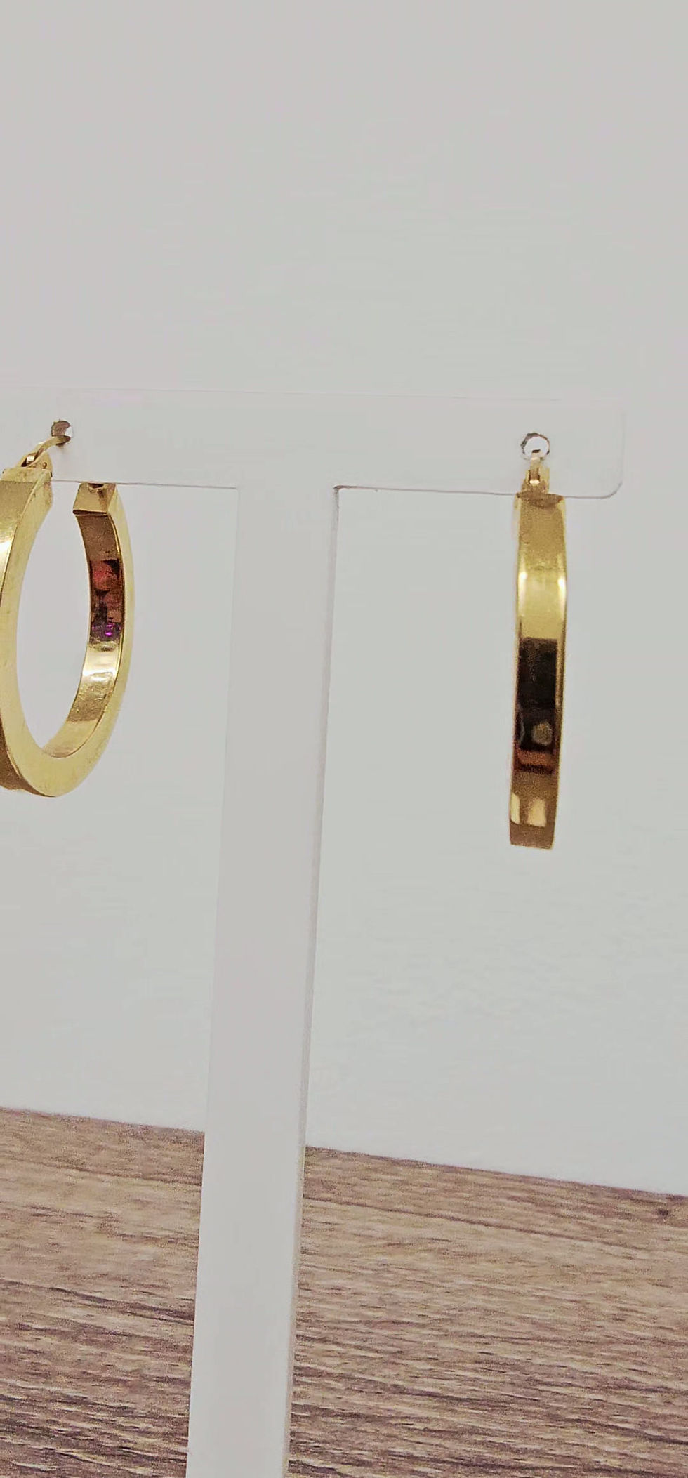 Thumbnail: 10K SHINY ROUND HOOPS EARRING - 00824J