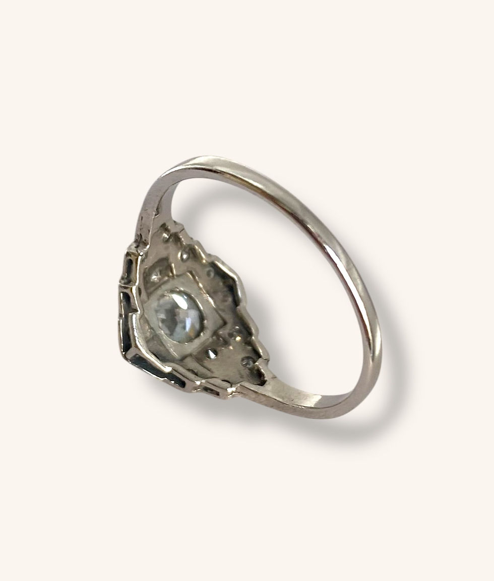 Thumbnail: VINTAGE ART DECO PLATINUM DIAMOND RING - SZ 6.75 - H