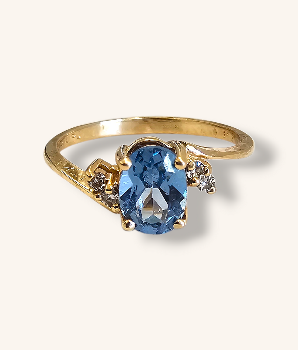 Thumbnail: 10K YELLOW GOLD OVAL BLUE TOPAZ & DIAMOND RING - SZ 6 - 00833J