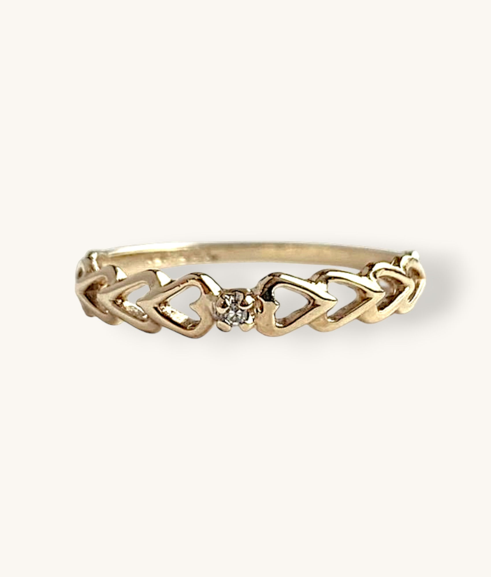 10K YELLOW GOLD DAINTY SOLITAIRE DIAMOND HEART BAND RING - H