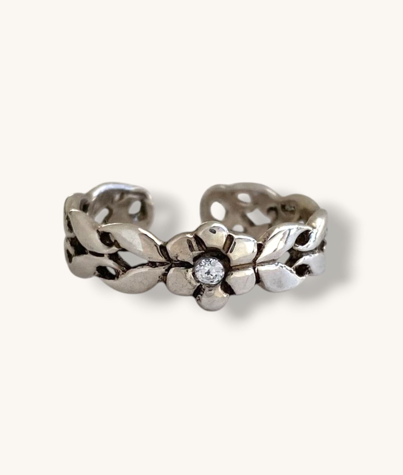 925 STERLING SILVER CRYSTAL WIDE FLORAL DESIGN TOE RING - SZ 3 1/4 -RG925026-H