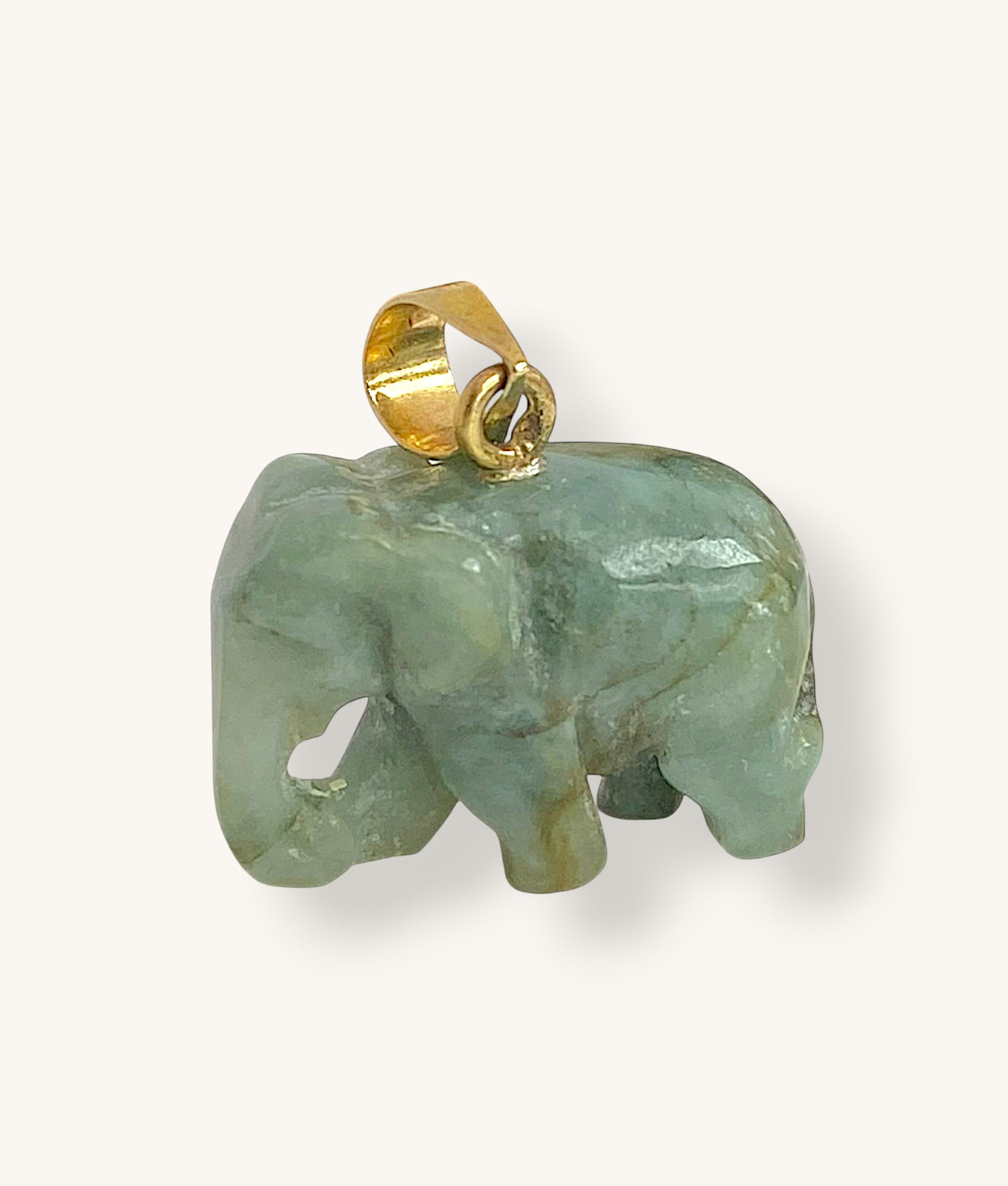 14K YELLOW GOLD MARBLE JADE ELEPHANT PENDANT - H