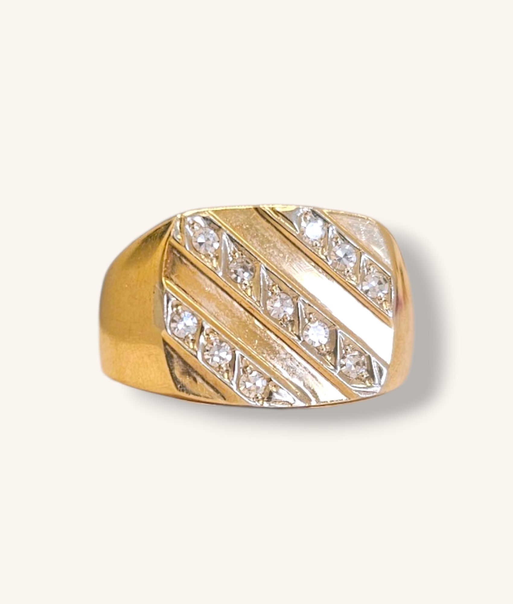MEN'S 10K YELLOW GOLD SQUARE FACE DIAMOND RING SZ:9 - 01289J