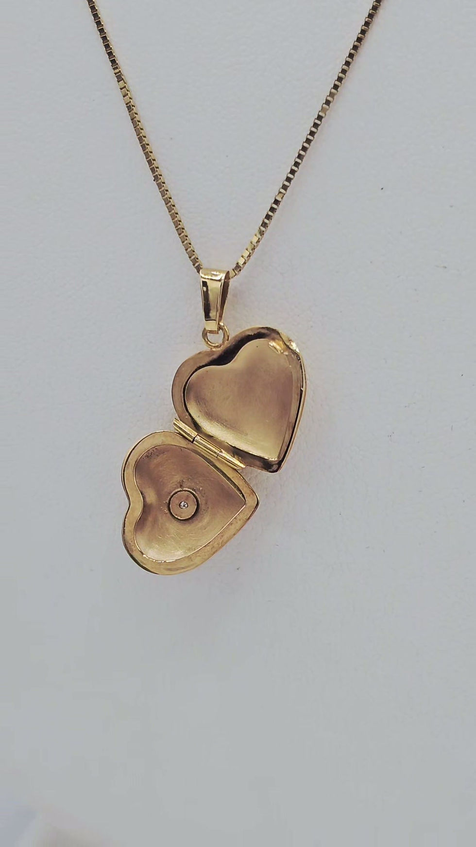 Thumbnail: 10K YELLOW GOLD HEART LOCKET PENDANT NECKLACE 18" - 01240J