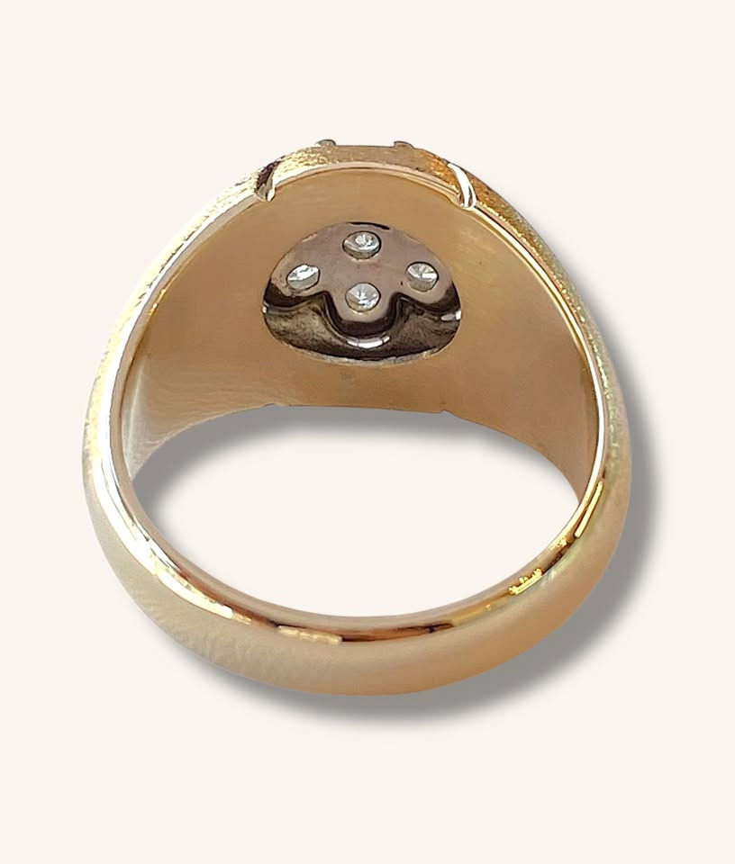 Thumbnail: 14K YELLOW GOLD RING WITH 7 ROUND CUT DIAMONDS - SZ 8 - H
