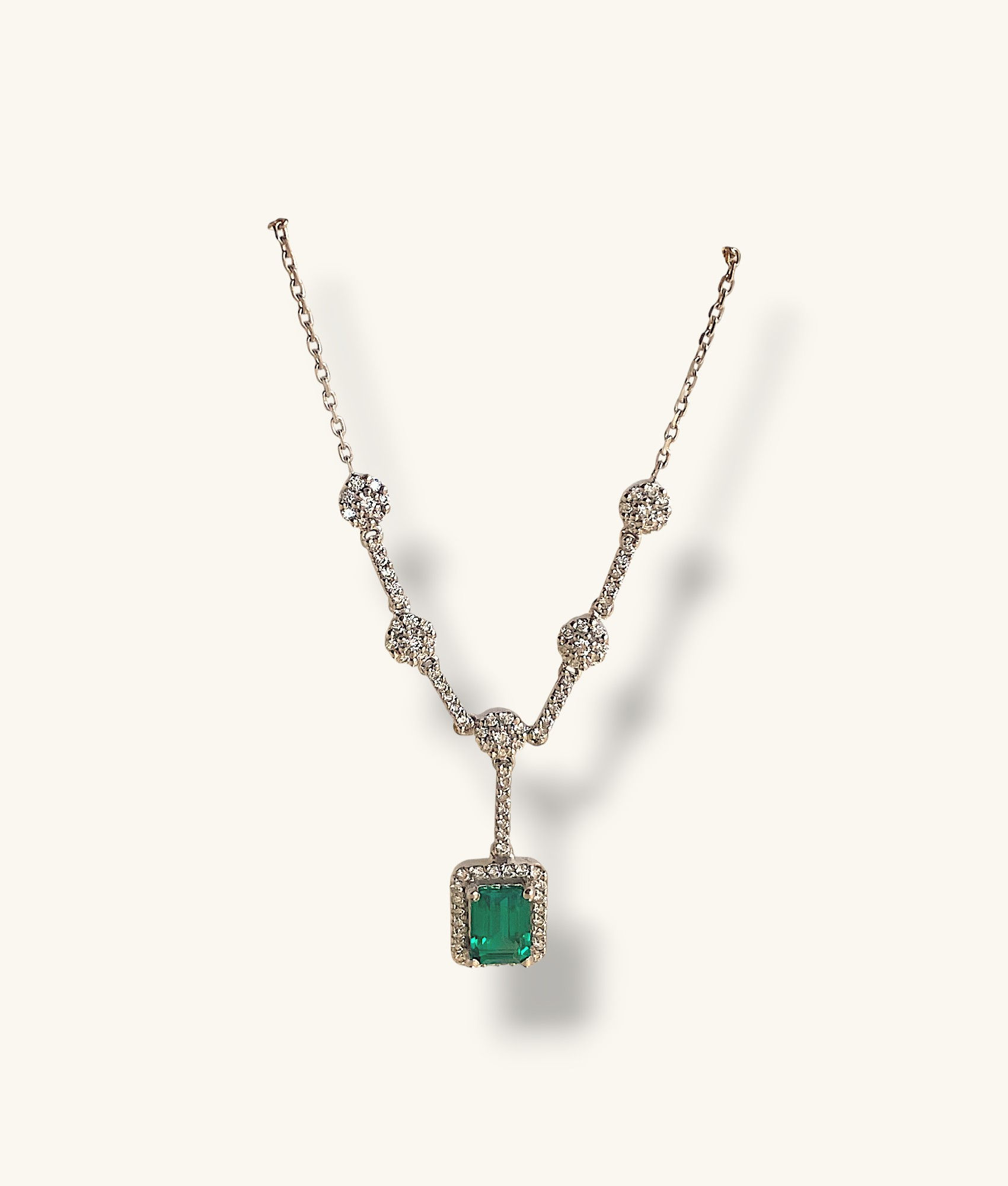 18K WHITE GOLD FLOATING HALO DIAMOND CLUSTER EMERALD NECKLACE - NK18K013-HI