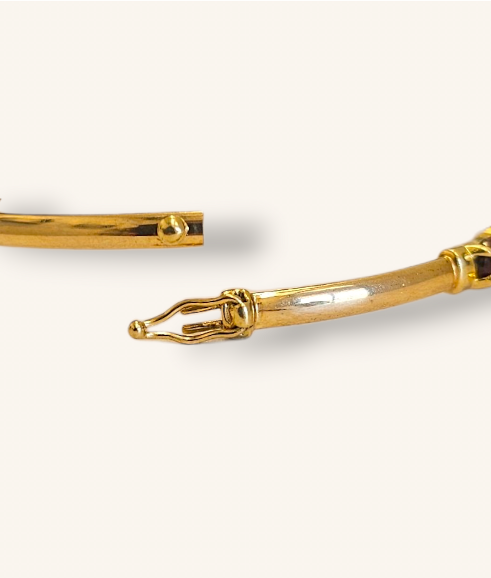 Thumbnail: 10K YELLOW GOLD GARNET & DIAMOND BANGLE - 01139J