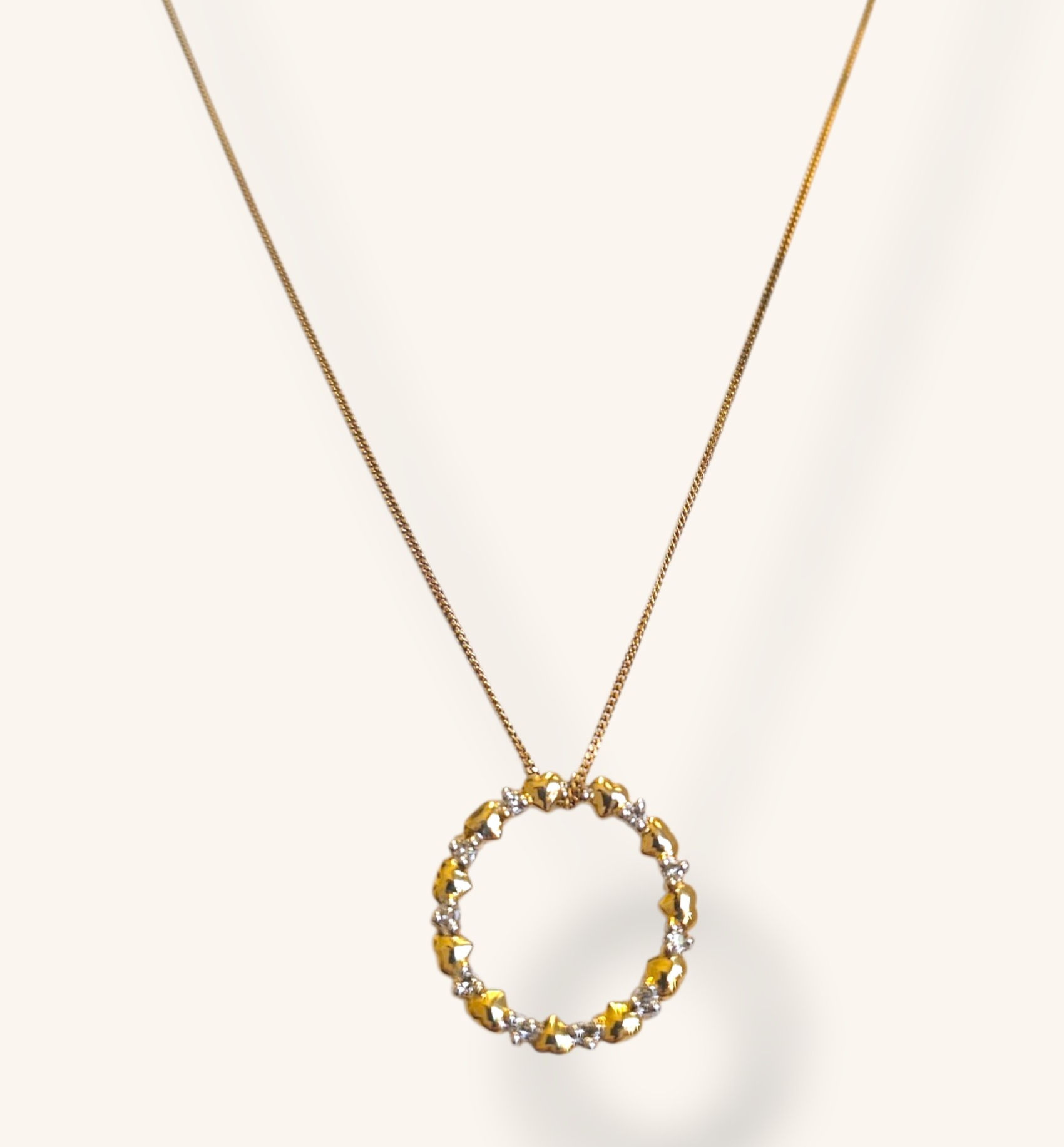 10K YELLOW GOLD DIAMOND HEART WREATH PENDANT NECKLACE 18"- 01241J