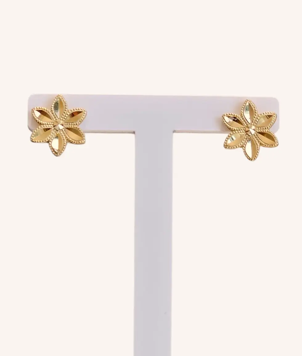 Thumbnail: 14K YELLOW GOLD FLOWER STUD EARRINGS - 00991J