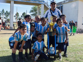 Vuelve el fútbol infantil en Winifreda: comienza una nueva temporada en las canchas del Deportivo Winifreda