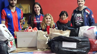 “San Lorenzo es más que 90 minutos”: la peña Cuervos de La Pampa entregó ropa de abrigo en Santa Rosa