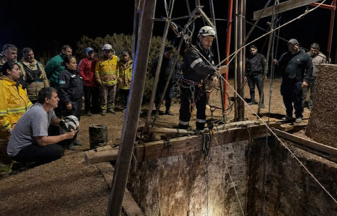Un joven cayó a un pozo de 60 metros y fue rescatado por Bomberos Voluntarios