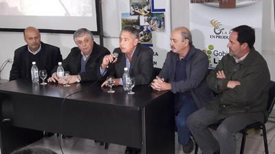 Se inauguró la Unidad de Producción Genética Porcina