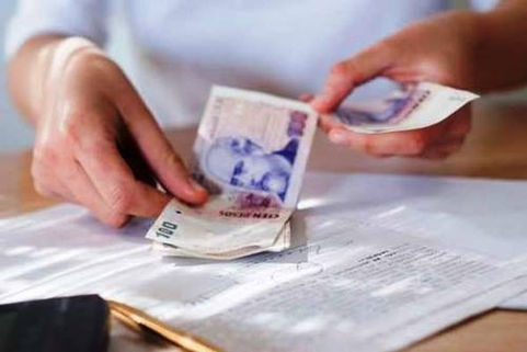 Donan dinero decomisado