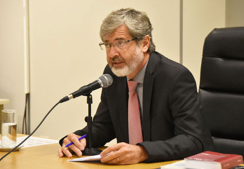 Acusan a una pareja de docentes y dos médicos por ''fraude al estado''