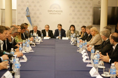 Apoyo de diputados peronistas a las universidades públicas