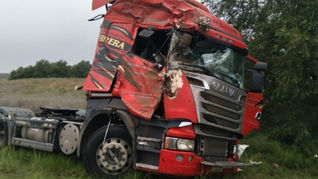 Alcohol al volante y vuelco en Ruta Provincial 9: un camionero perdió el control y terminó en la banquina