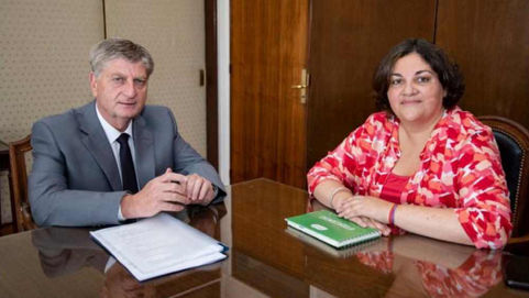 La Administración Pública deberá aplicar una Guía de Lenguaje con Enfoque de Género Y Diversidad