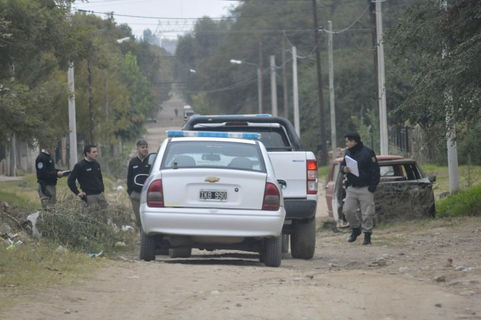 Detienen a dos policías por el robo de 120 vacas