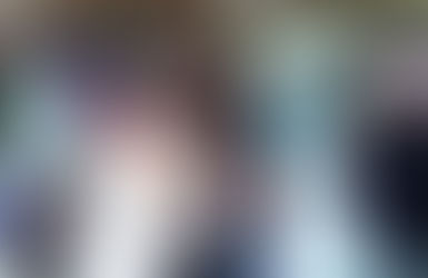 La Cruz Roja y Defensa Civil entregan ropa a puesteros del oeste