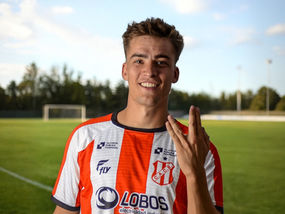 Costa Brava de General Pico venció a Kimberley con gol del winifredense Agustín Alles