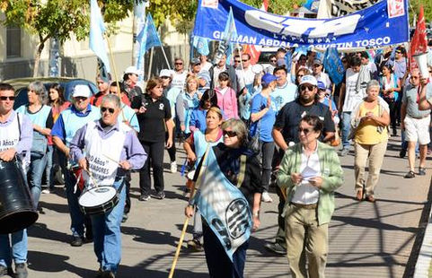 Los gremios pampeanos se movilizan contra el ajuste de Macri