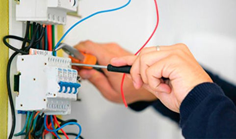 Taller de Instalador electricista en Winifreda
