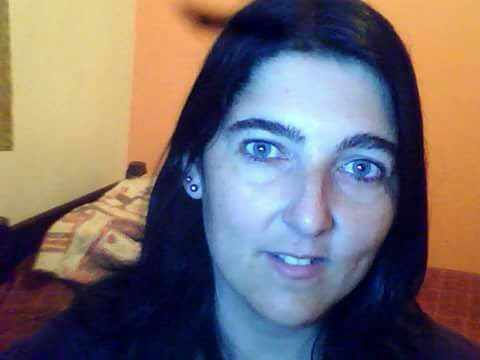 Mujer sigue en busca de su identidad