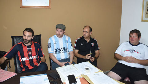 Los hinchas de los clubes grandes invitaron a un encuentro por la no violencia