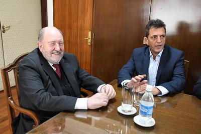 Verna recibió al titular del Frente Renovador Sergio Massa