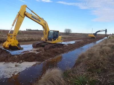 Trabajos de contención en Adolfo Van Praet