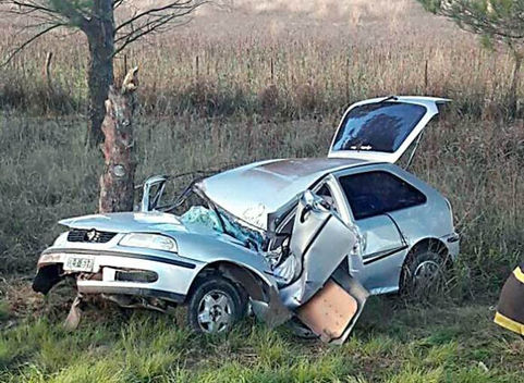 Un joven con fracturas