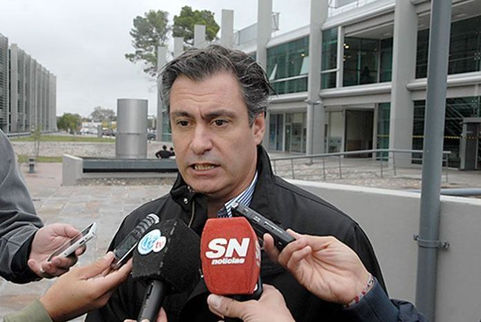 Un funcionario emitió cheques sin fondos por $1.486.000