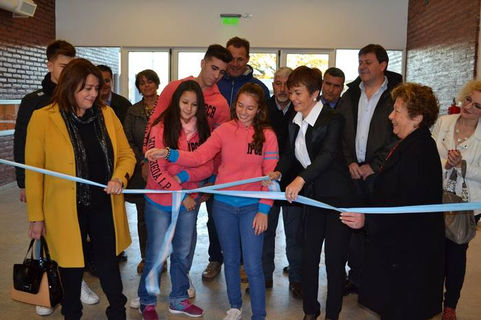 Llegó el gran día para Winifreda: Inauguraron el Colegio Secundario