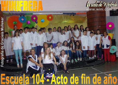 Acto y entrega de diplomas a egresados de 6to grado